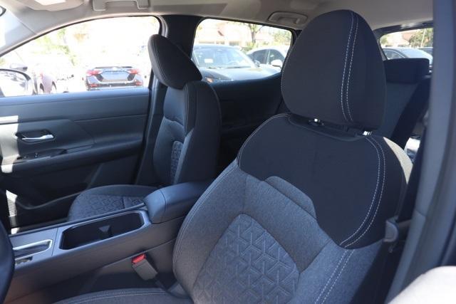 new 2025 Nissan Kicks car, priced at $22,394