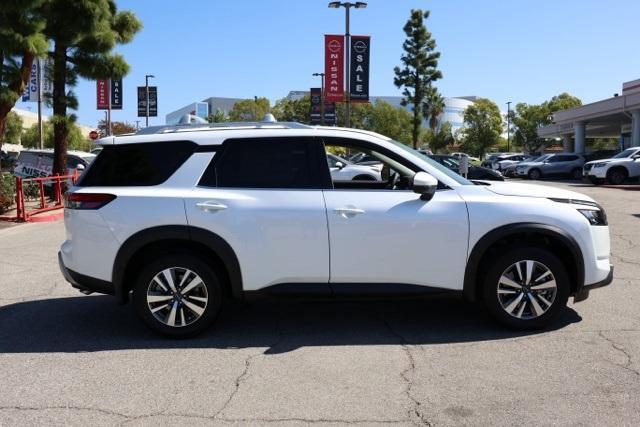 new 2025 Nissan Pathfinder car, priced at $37,527