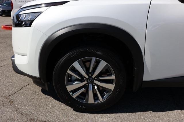 new 2025 Nissan Pathfinder car, priced at $37,527