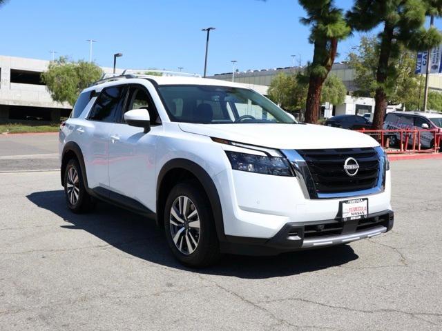 new 2025 Nissan Pathfinder car, priced at $37,527