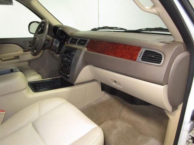 used 2013 GMC Yukon XL car, priced at $14,995