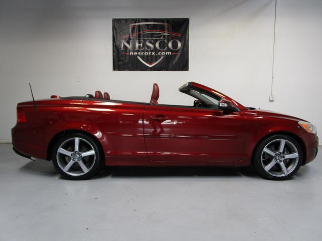 used 2011 Volvo C70 car, priced at $9,995