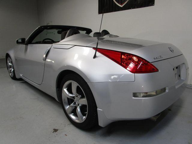 used 2007 Nissan 350Z car, priced at $11,995