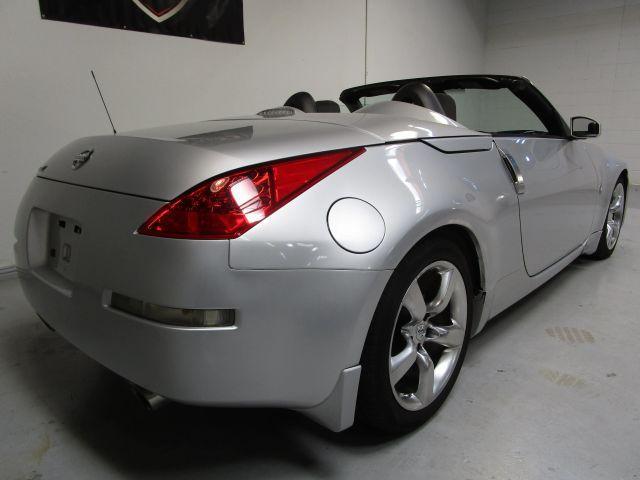 used 2007 Nissan 350Z car, priced at $11,995