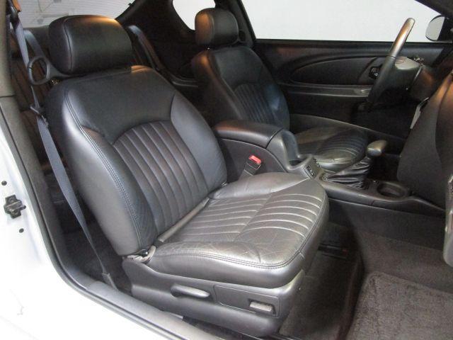 used 2004 Chevrolet Monte Carlo car, priced at $9,995