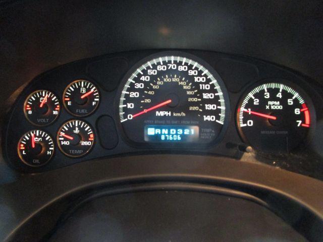 used 2004 Chevrolet Monte Carlo car, priced at $9,995