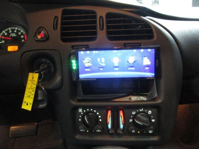 used 2004 Chevrolet Monte Carlo car, priced at $9,995