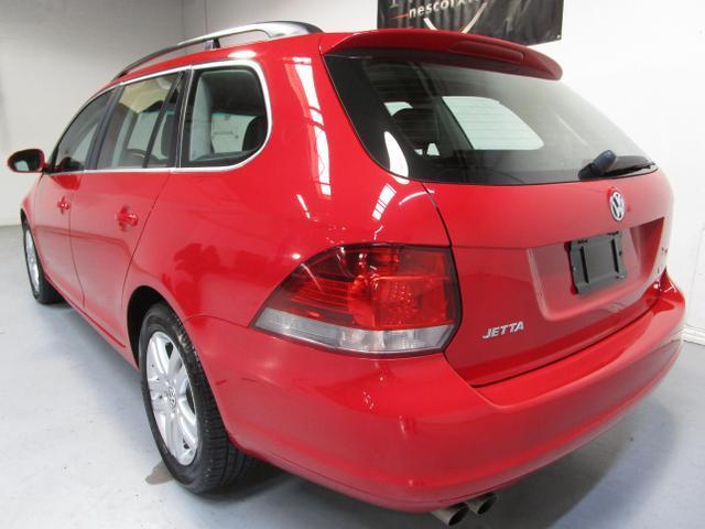 used 2014 Volkswagen Jetta SportWagen car, priced at $10,995