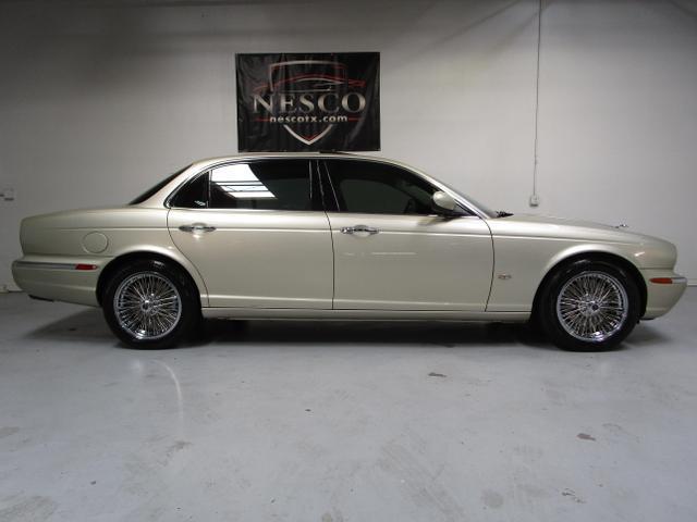 used 2006 Jaguar XJ8 car, priced at $10,995