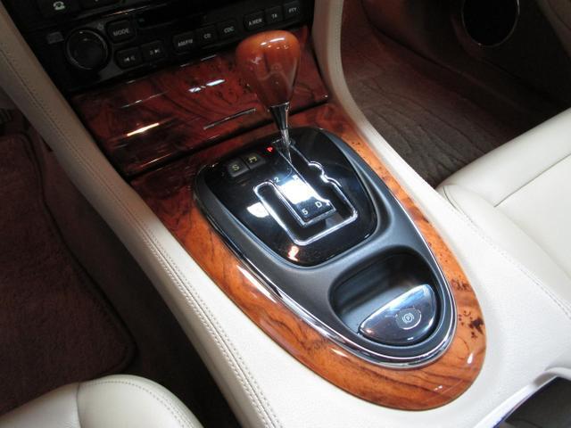 used 2006 Jaguar XJ8 car, priced at $10,995