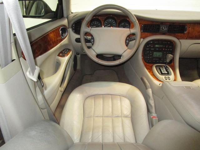 used 2000 Jaguar XJ8 car, priced at $7,995