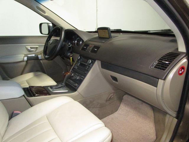 used 2013 Volvo XC90 car, priced at $9,995