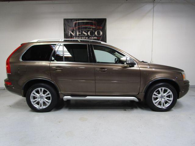 used 2013 Volvo XC90 car, priced at $9,995