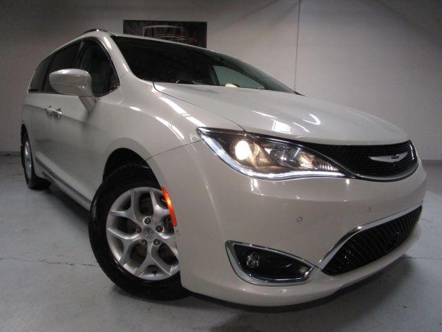 used 2017 Chrysler Pacifica car, priced at $11,995