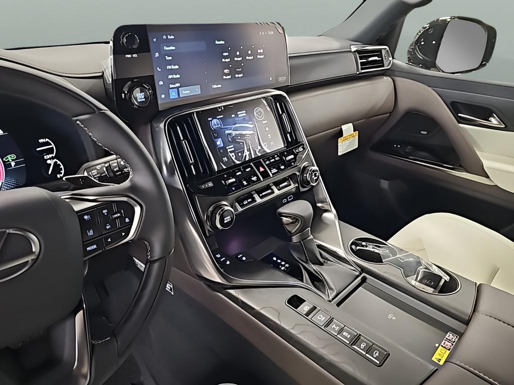 new 2024 Lexus LX 600 car, priced at $113,280