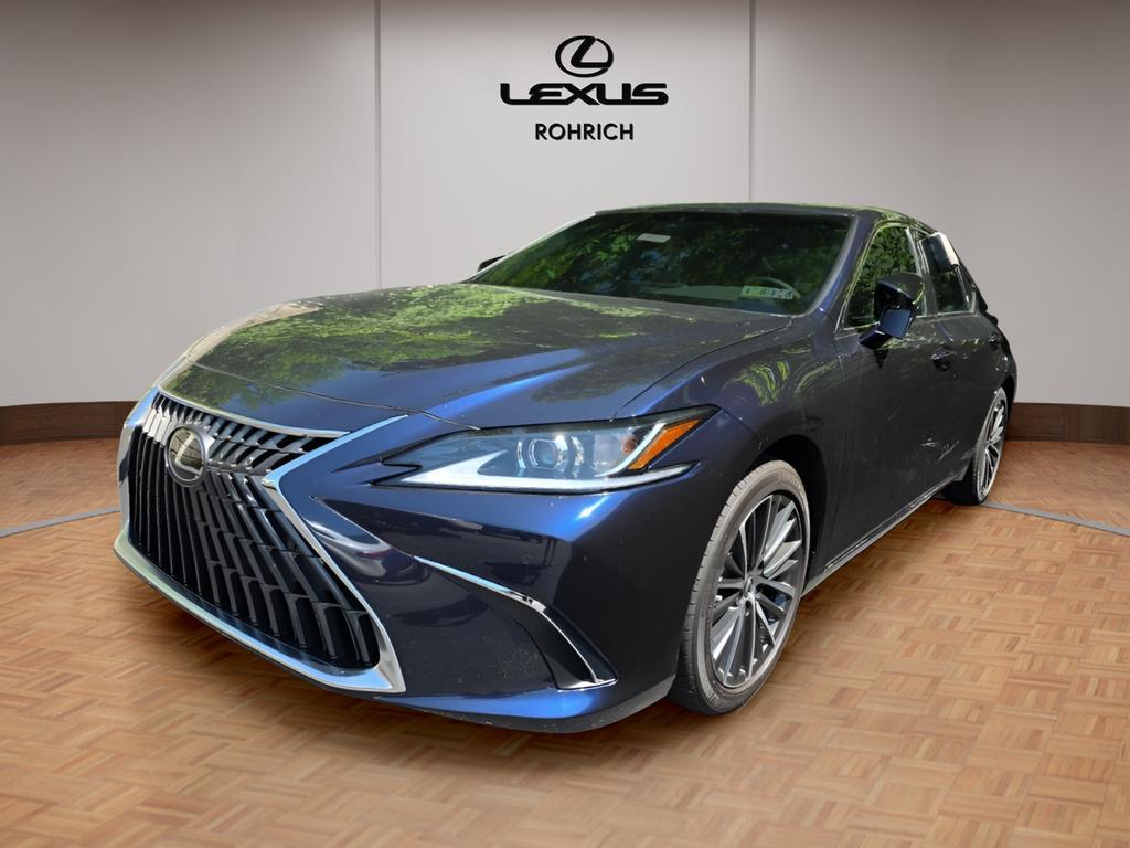 new 2025 Lexus ES 300h car, priced at $50,309