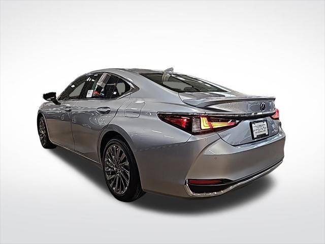 new 2025 Lexus ES 300h car, priced at $54,514