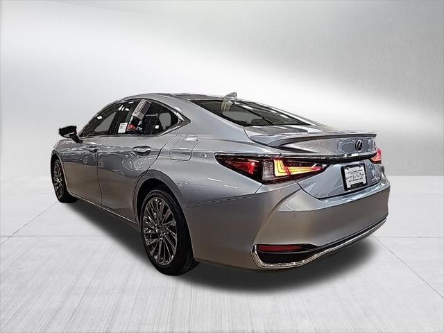 new 2025 Lexus ES 300h car, priced at $54,514