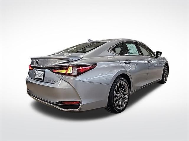 new 2025 Lexus ES 300h car, priced at $54,514