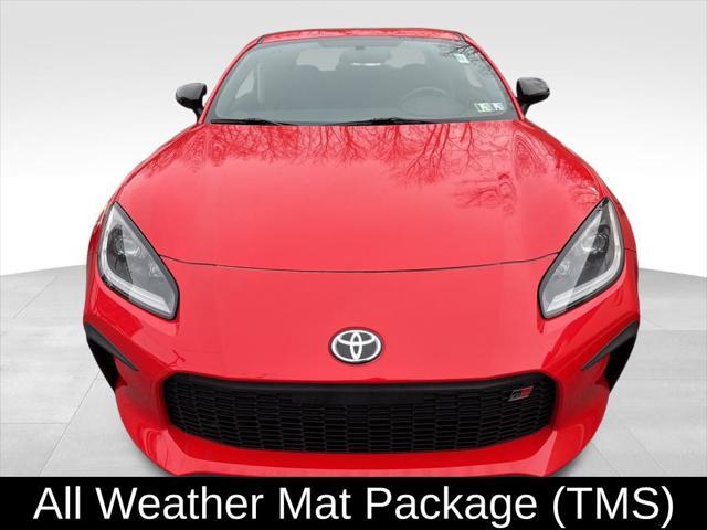 used 2022 Toyota GR86 car, priced at $25,987