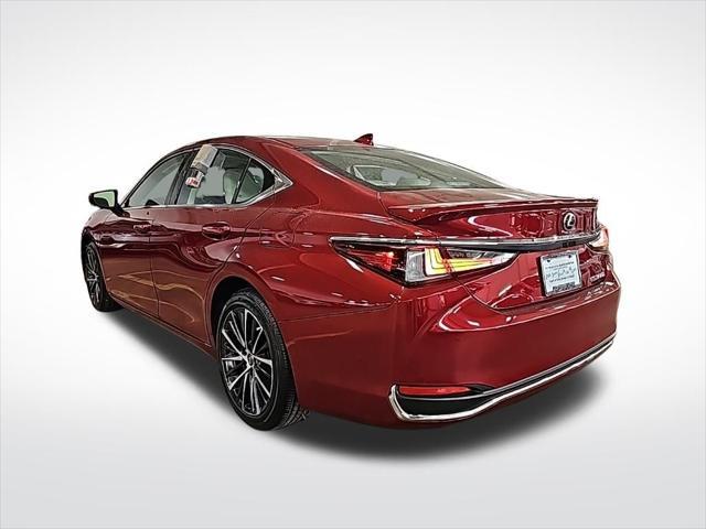 new 2025 Lexus ES 300h car, priced at $49,374