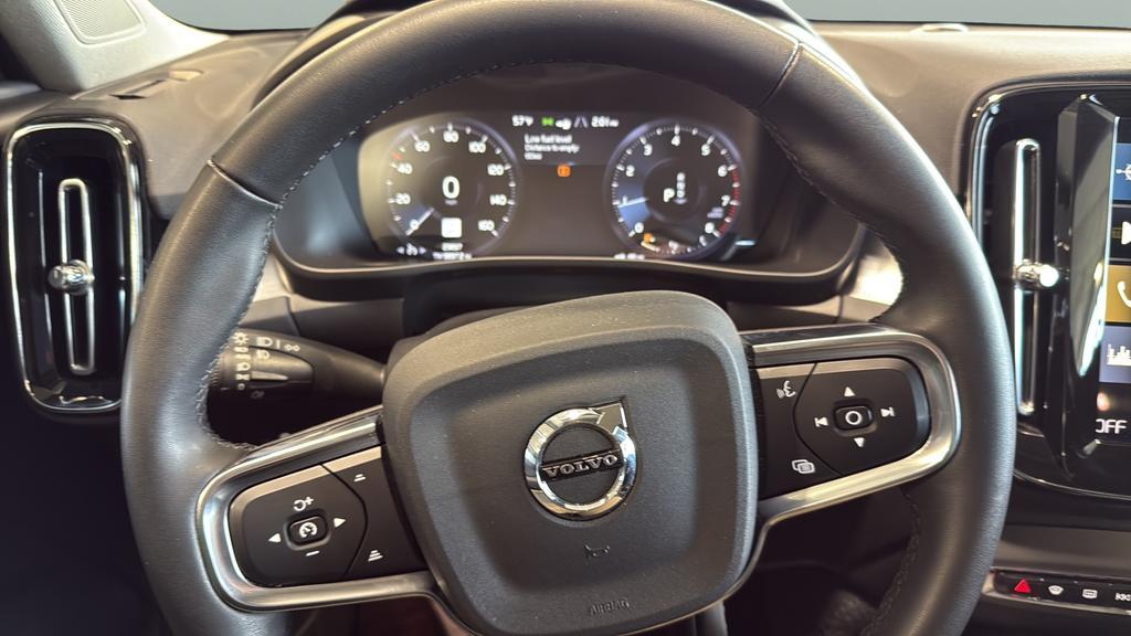 used 2022 Volvo XC40 car, priced at $26,987