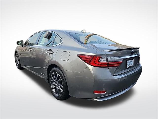 used 2018 Lexus ES 300h car, priced at $26,687