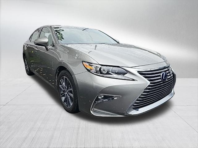 used 2018 Lexus ES 300h car, priced at $27,487