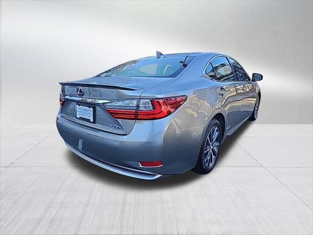 used 2018 Lexus ES 300h car, priced at $27,487