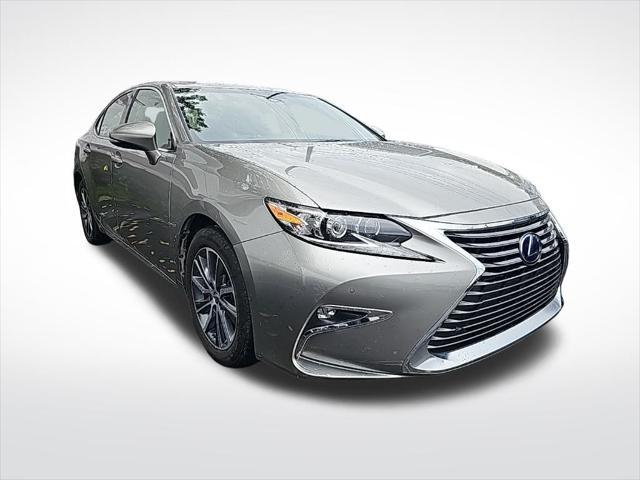 used 2018 Lexus ES 300h car, priced at $26,687