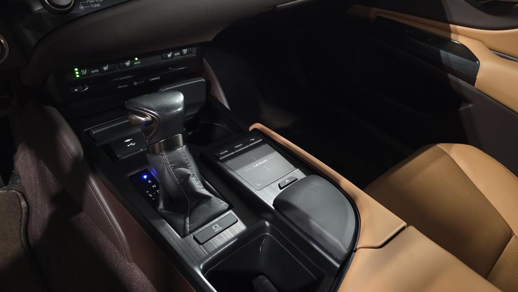 used 2021 Lexus ES 350 car, priced at $33,987