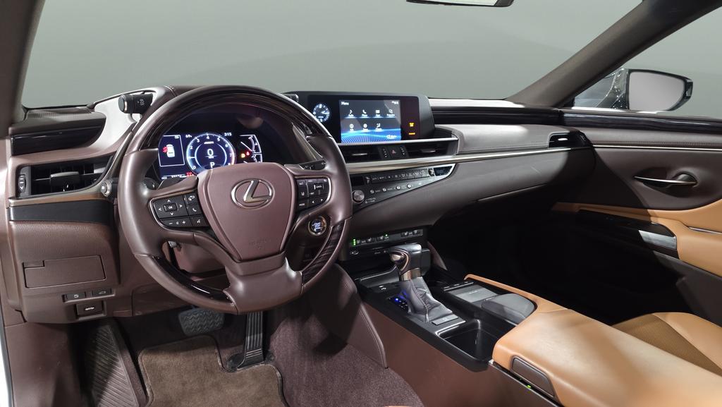 used 2021 Lexus ES 350 car, priced at $33,987