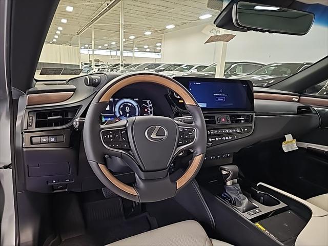 new 2024 Lexus ES 300h car, priced at $55,980