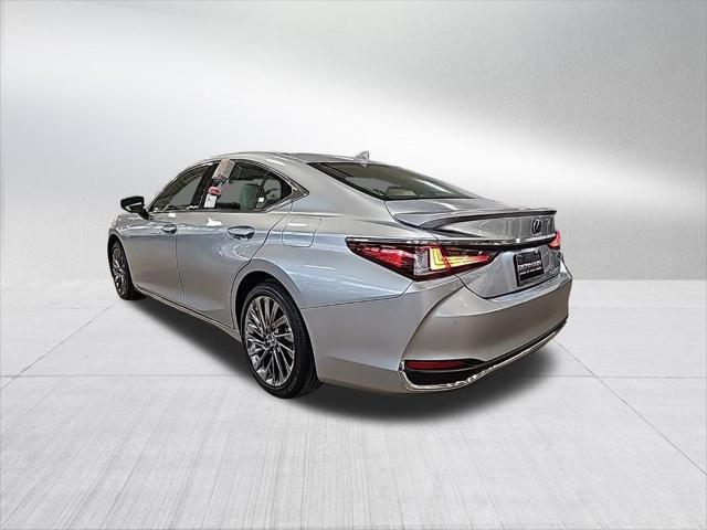 new 2024 Lexus ES 300h car, priced at $55,980