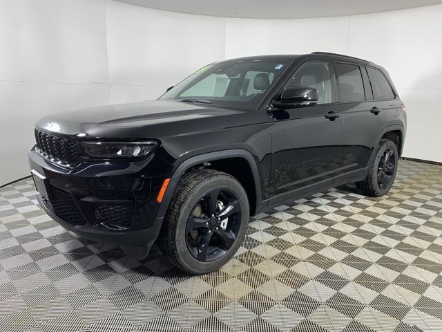 used 2023 Jeep Grand Cherokee car, priced at $33,000