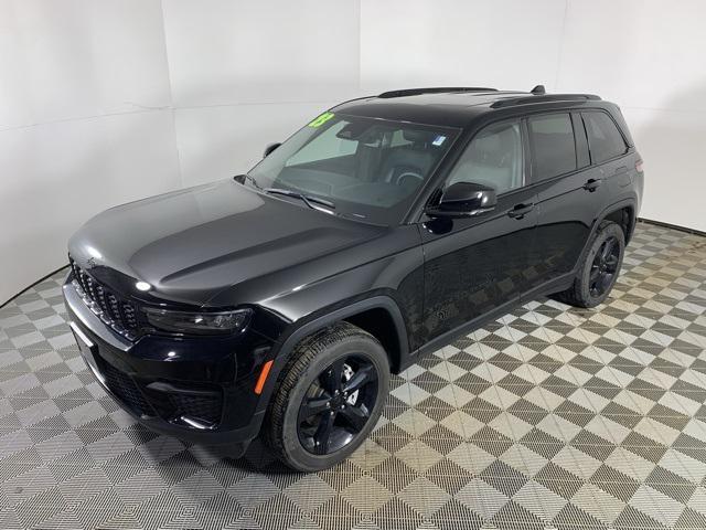 used 2023 Jeep Grand Cherokee car, priced at $33,000