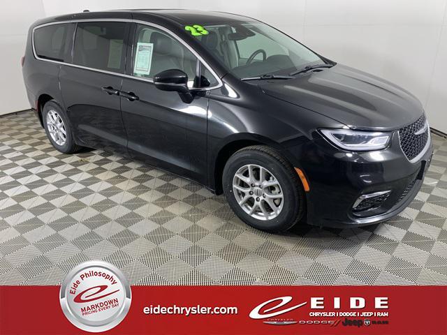 used 2023 Chrysler Pacifica car, priced at $25,000
