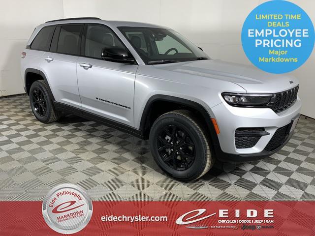 new 2025 Jeep Grand Cherokee car, priced at $40,003