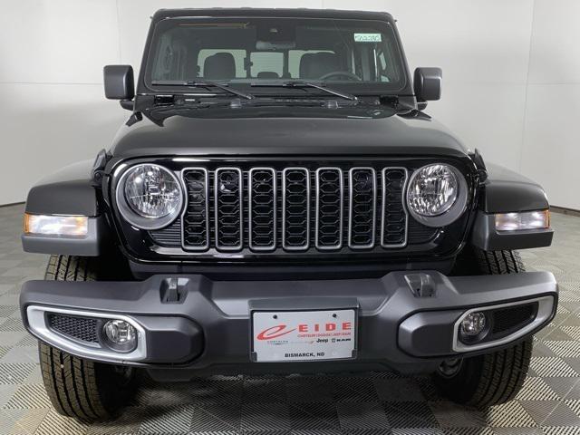 new 2025 Jeep Gladiator car, priced at $43,538