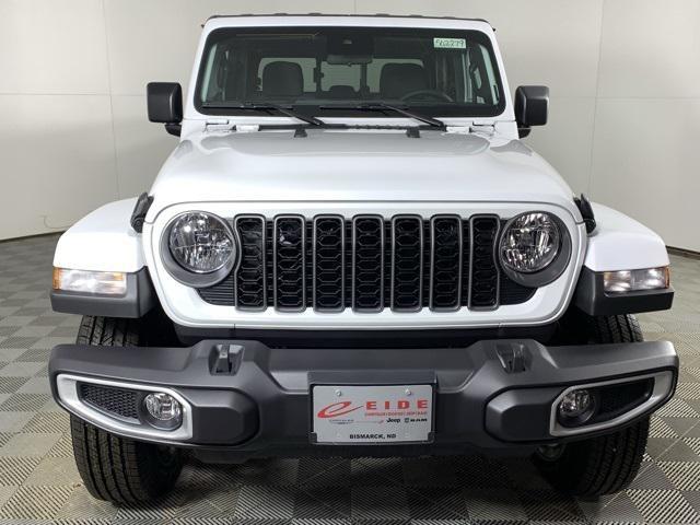 new 2025 Jeep Gladiator car, priced at $43,985