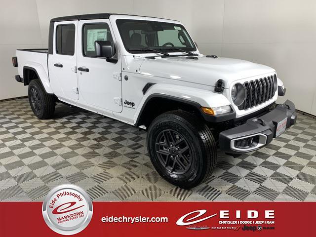 new 2025 Jeep Gladiator car, priced at $43,985