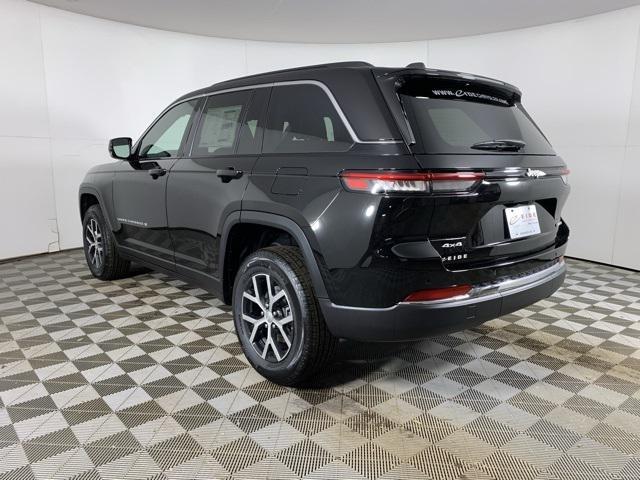 new 2025 Jeep Grand Cherokee car, priced at $42,876