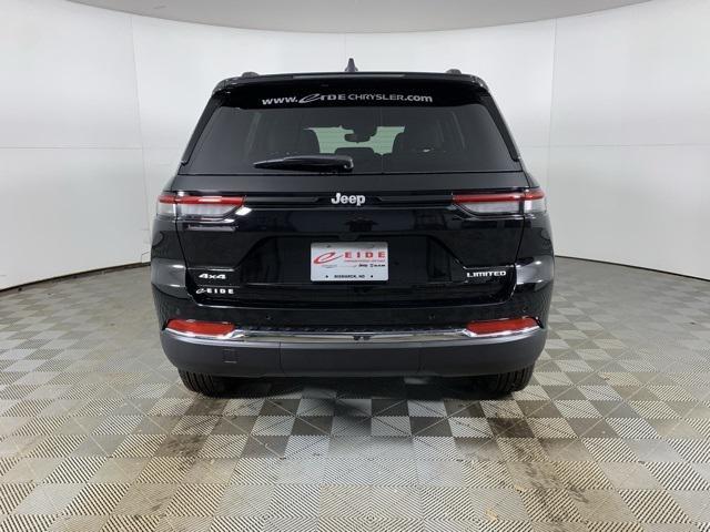 new 2025 Jeep Grand Cherokee car, priced at $42,876