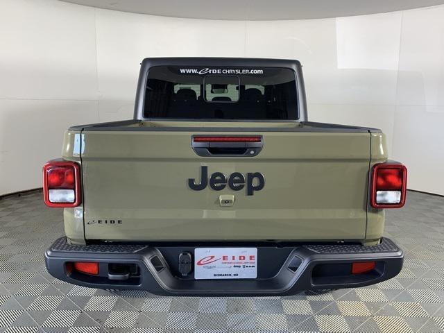 new 2025 Jeep Gladiator car, priced at $43,134