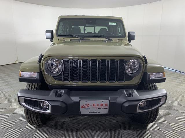 new 2025 Jeep Gladiator car, priced at $43,134