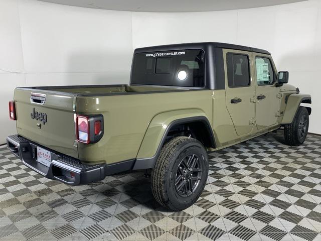 new 2025 Jeep Gladiator car, priced at $43,134