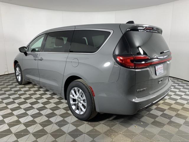 new 2025 Chrysler Pacifica car, priced at $44,011