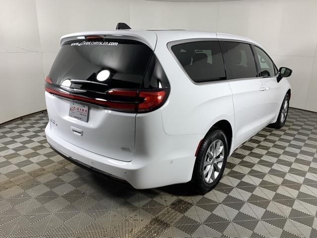 new 2025 Chrysler Pacifica car, priced at $44,794