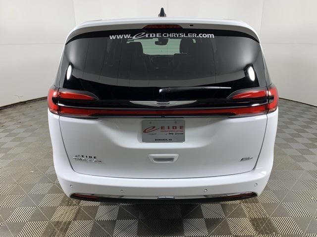 new 2025 Chrysler Pacifica car, priced at $44,794