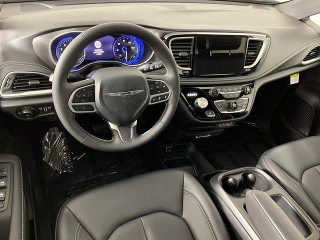 new 2025 Chrysler Pacifica car, priced at $44,794